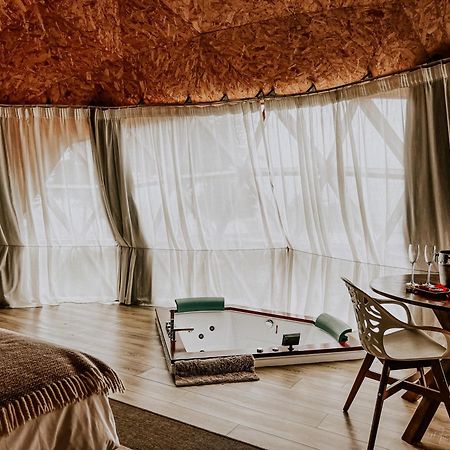 Natura Glamping Alcongosta ภายนอก รูปภาพ