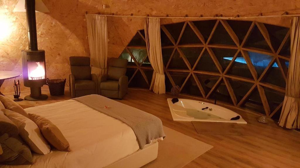 Natura Glamping Alcongosta ภายนอก รูปภาพ