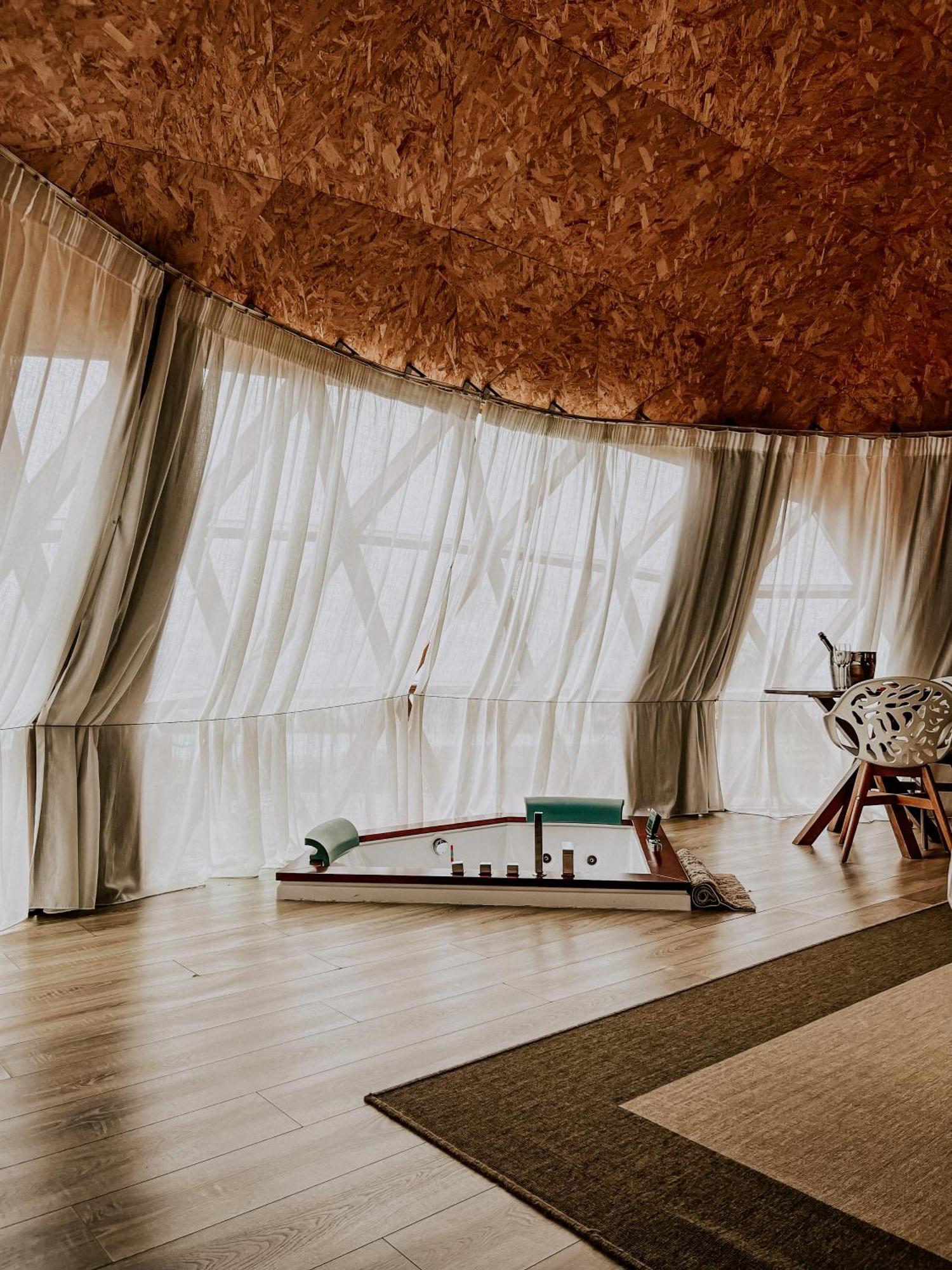 Natura Glamping Alcongosta ภายนอก รูปภาพ
