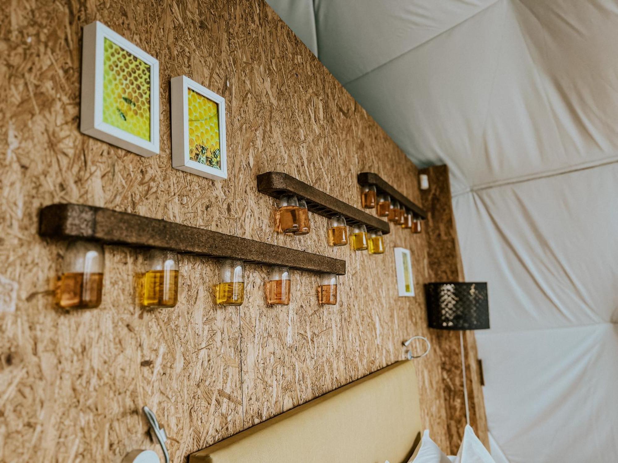 Natura Glamping Alcongosta ภายนอก รูปภาพ