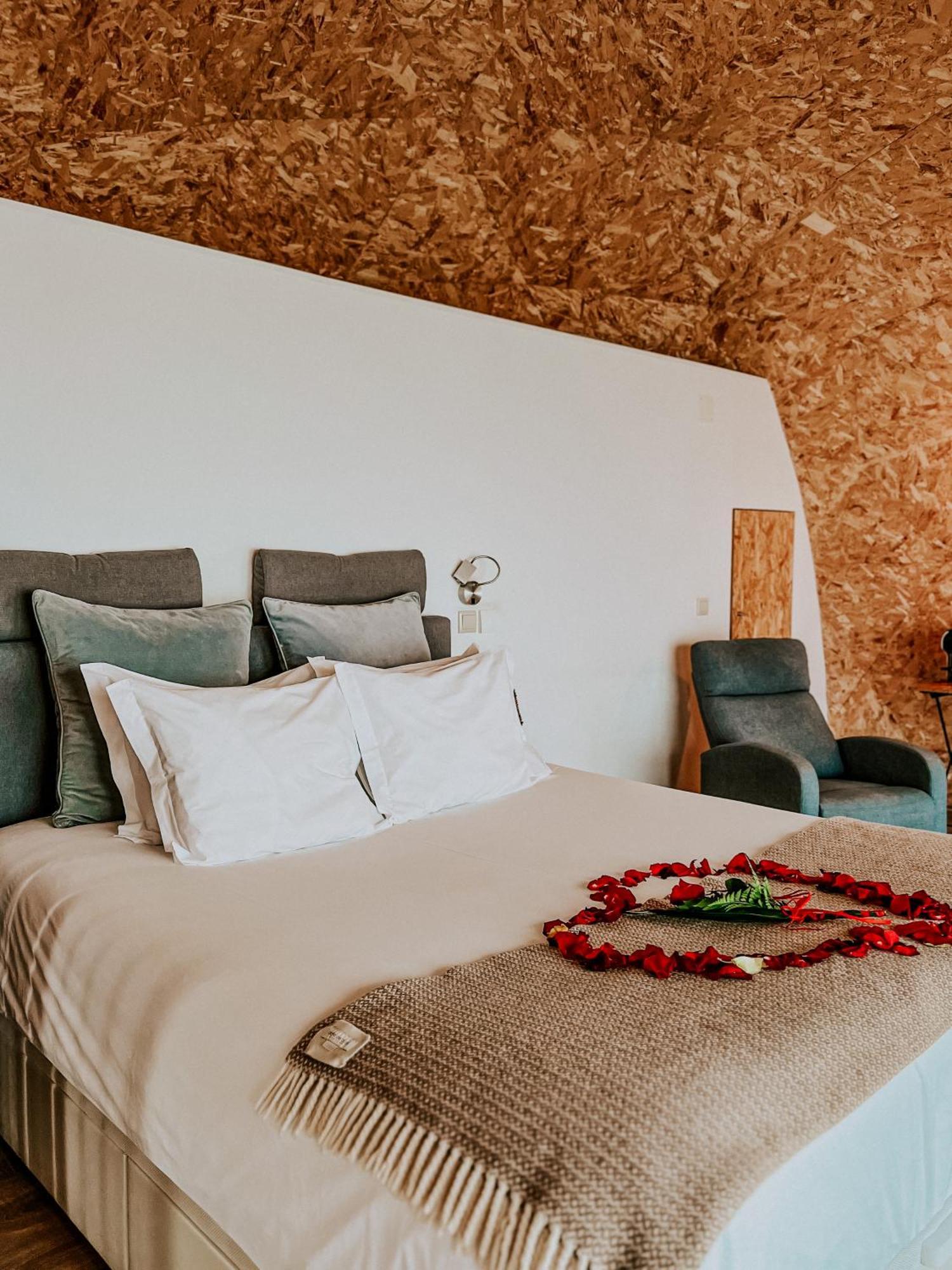 Natura Glamping Alcongosta ภายนอก รูปภาพ