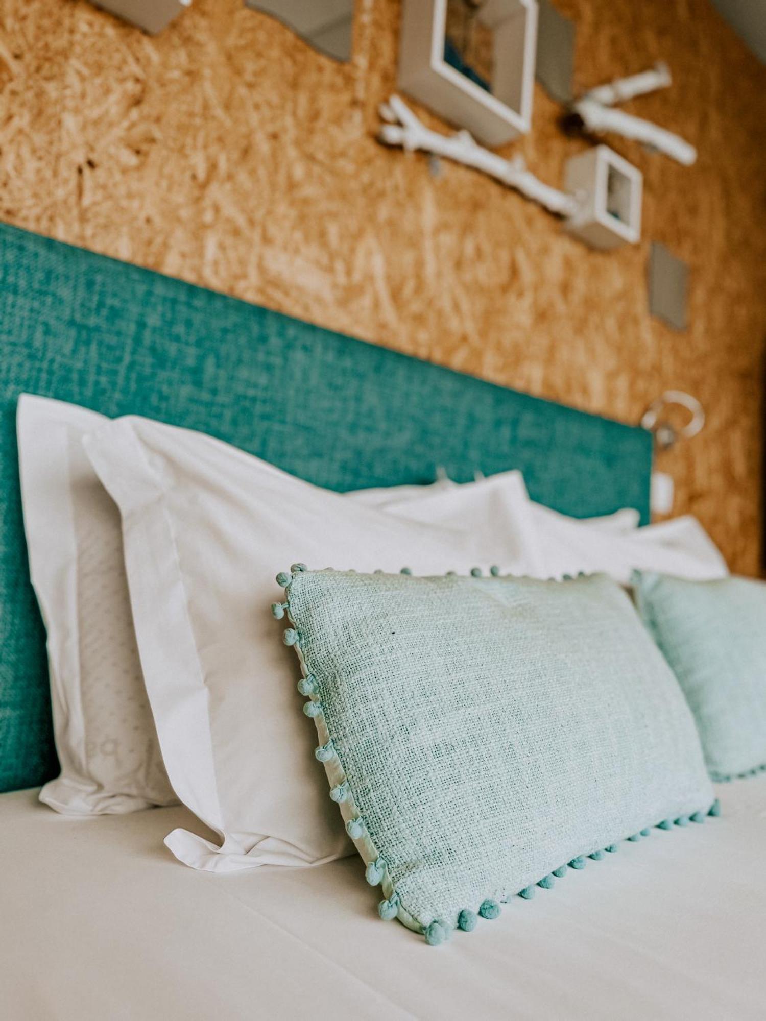 Natura Glamping Alcongosta ภายนอก รูปภาพ