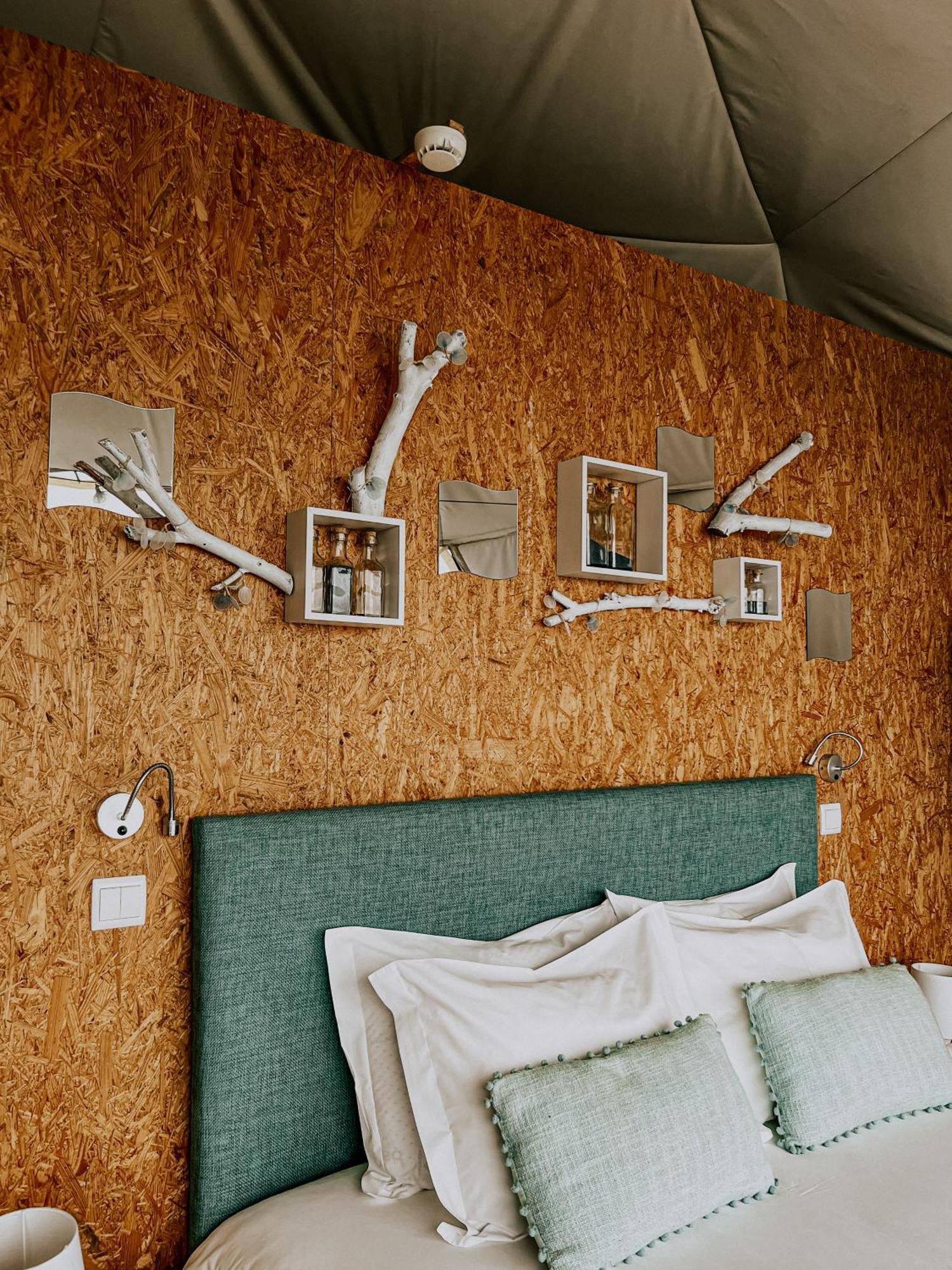 Natura Glamping Alcongosta ภายนอก รูปภาพ